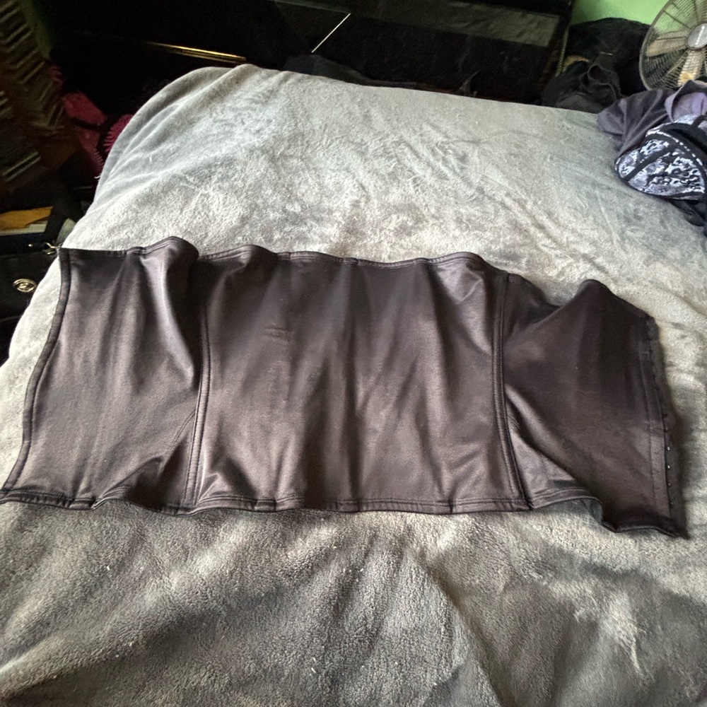 Miraclesuit Black Waist Cincher Corset Size L.  Traditional Hook & Eye Closure
